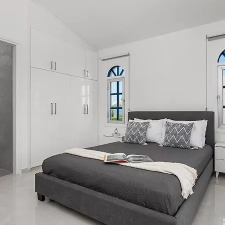 Experience The Perfect Blend Of Luxury, Comfort, And Convenience!
